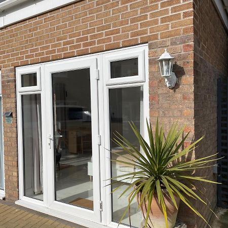 Garden Room Kirton in Lindsey Экстерьер фото